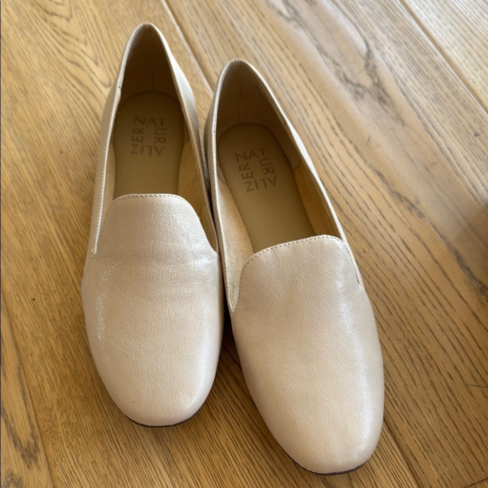 Women's Cream Loafers
